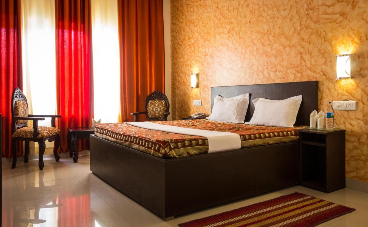 The Baghban Hotel & Resort, Baddi Exteriör bild